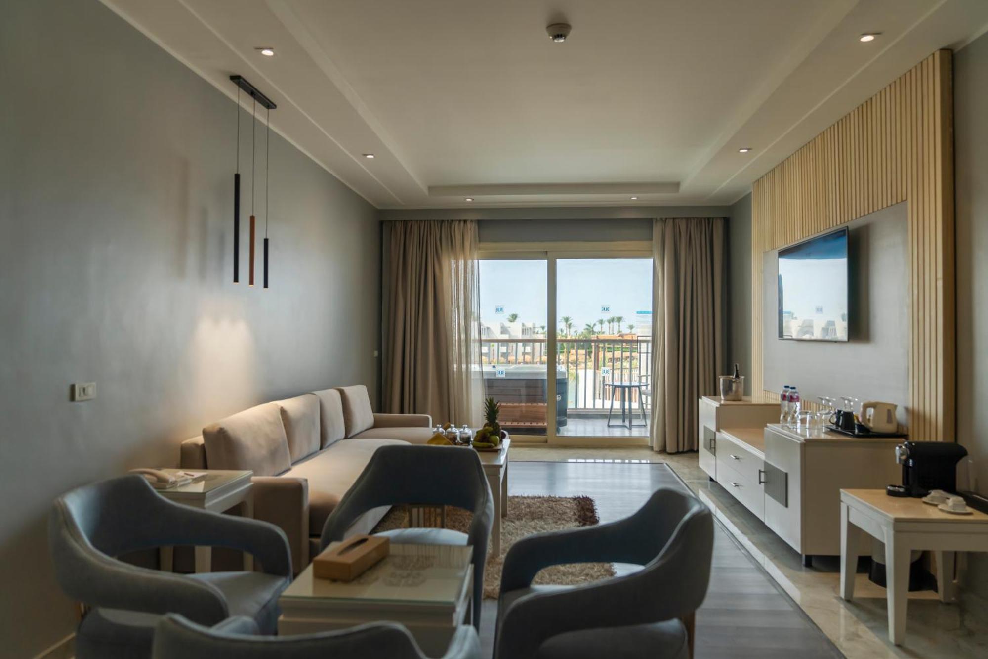 Sunrise Crystal Bay Resort -Grand Select (Adults Only) Hurghada Luaran gambar Suite at the Hilton Sharm El Sheikh